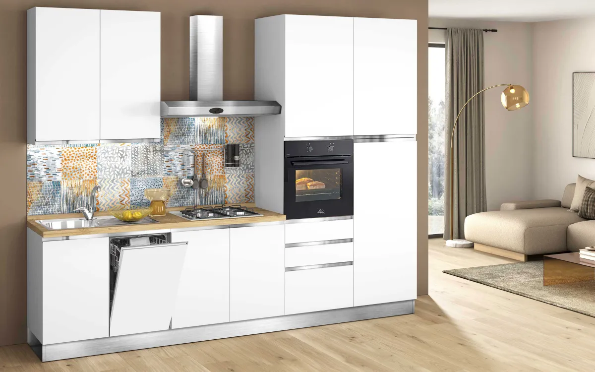 Cucina lineare con frigo