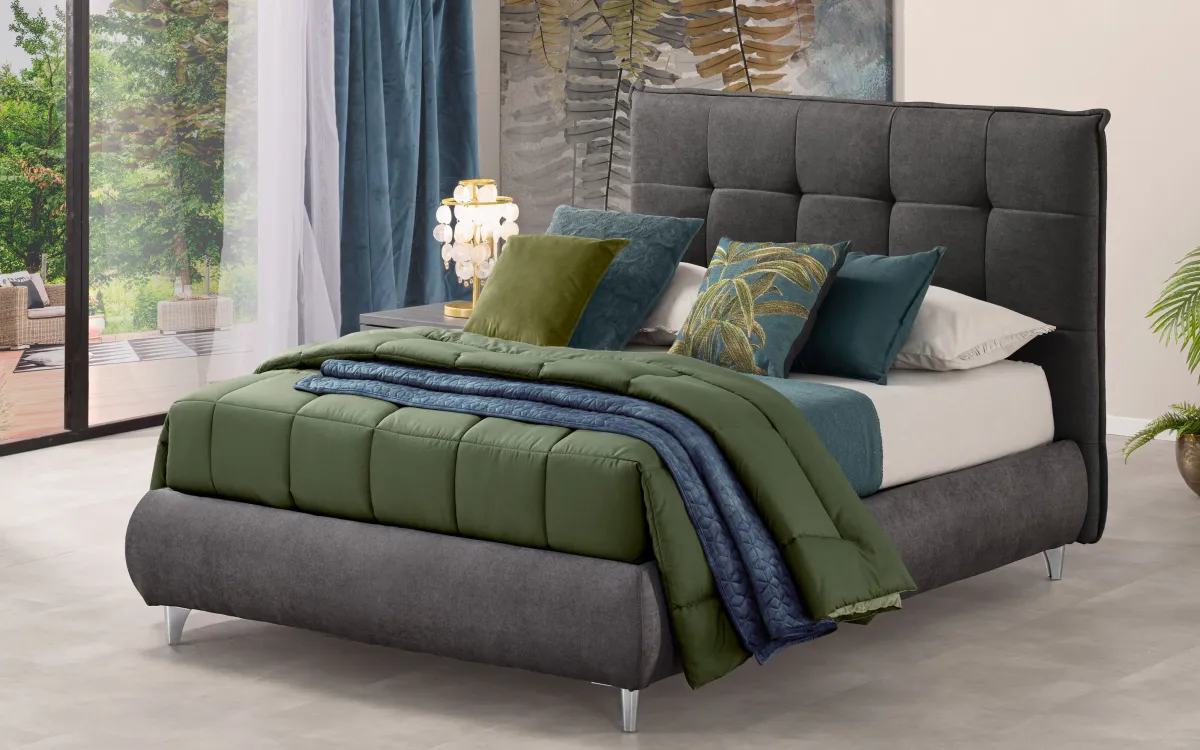 Letto contenitore una piazza e mezza con piedini Tessuto fumo: Deva