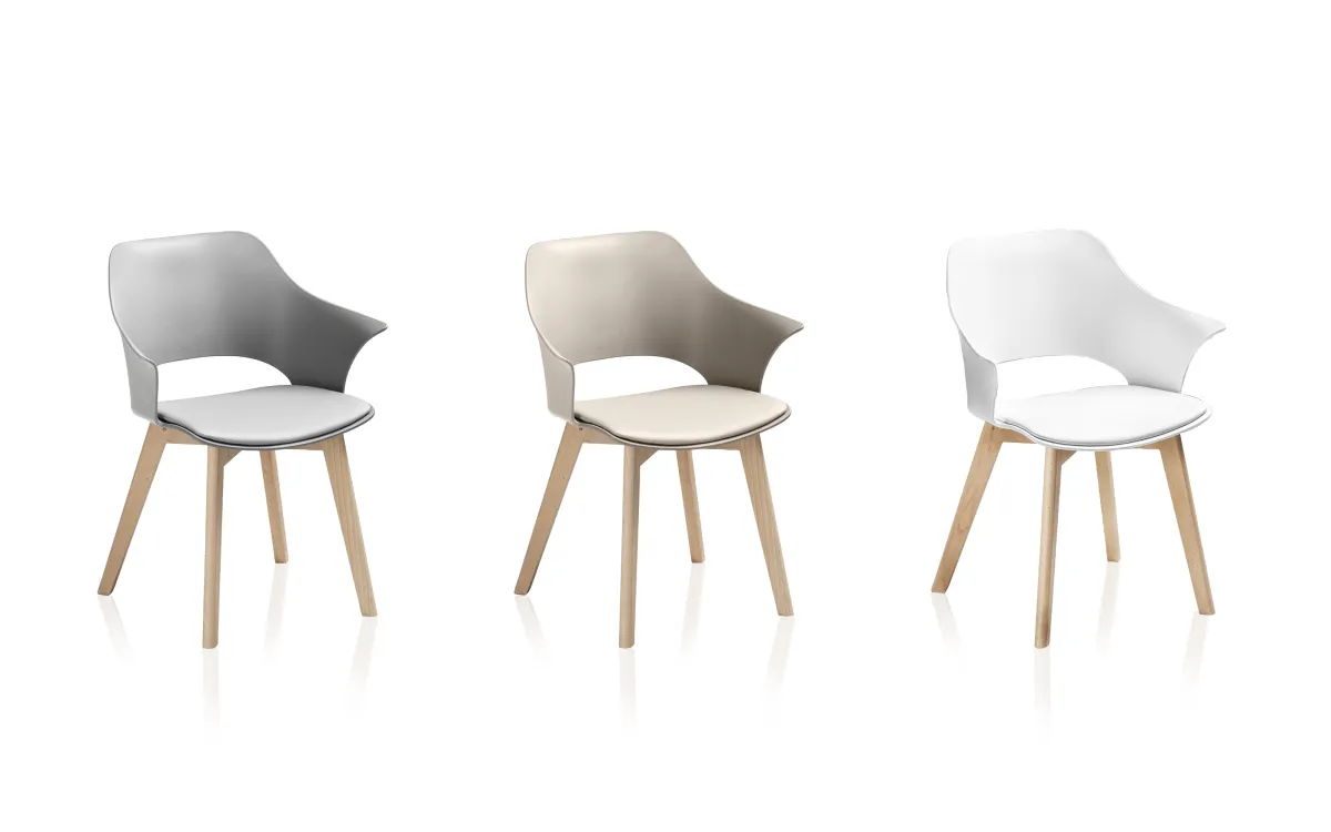 Sedia con cuscino bianco: Lady