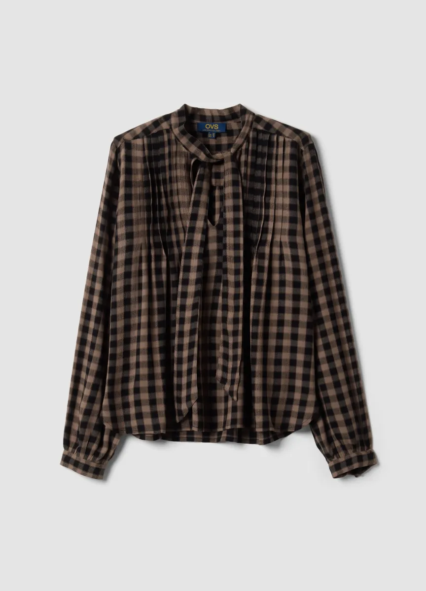 Camicia marrone a quadri in pura viscosa con fiocco