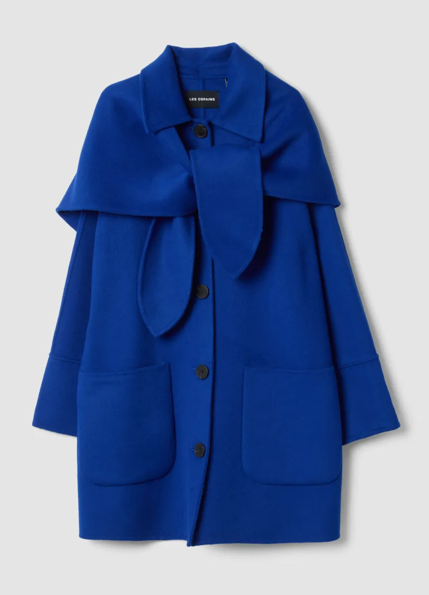Cappotto blu in misto lana e viscosa con mantella