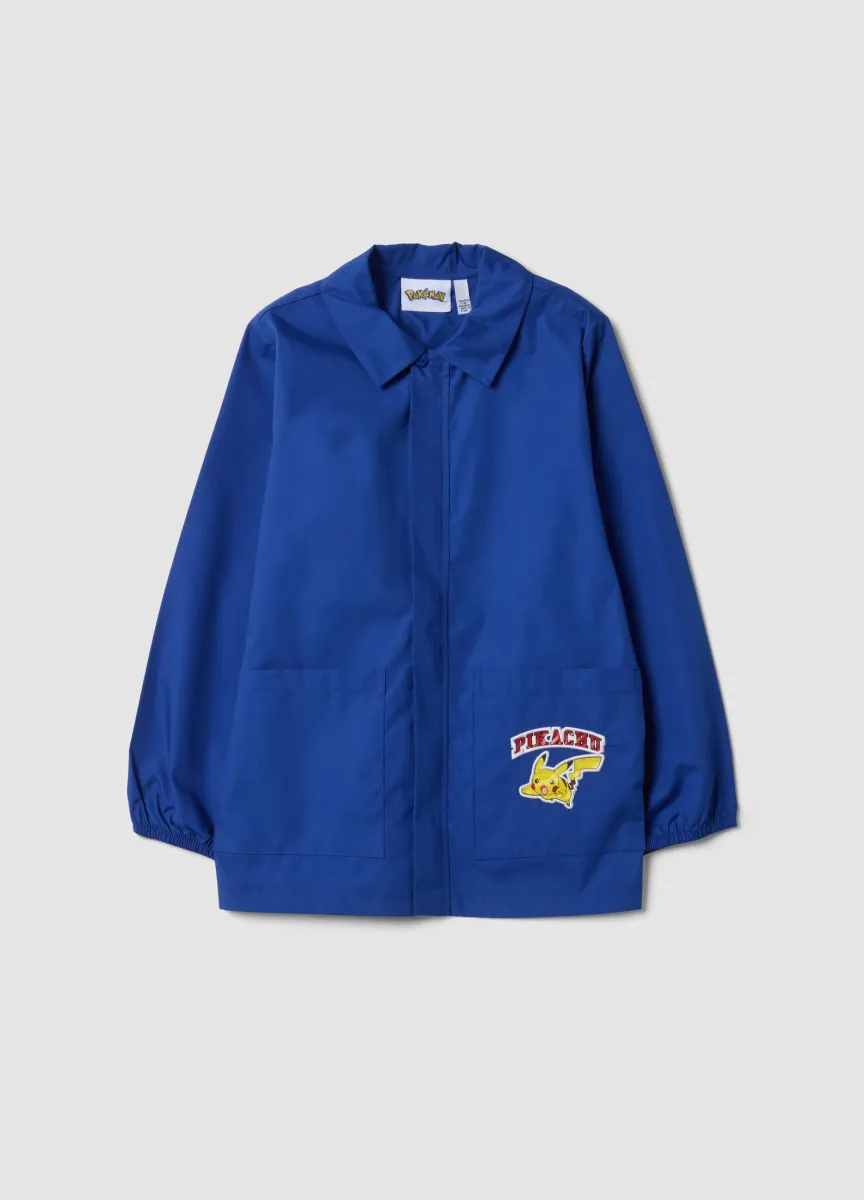 Grembiule corto blu per la scuola con zip e ricamo Pokémon per bambino