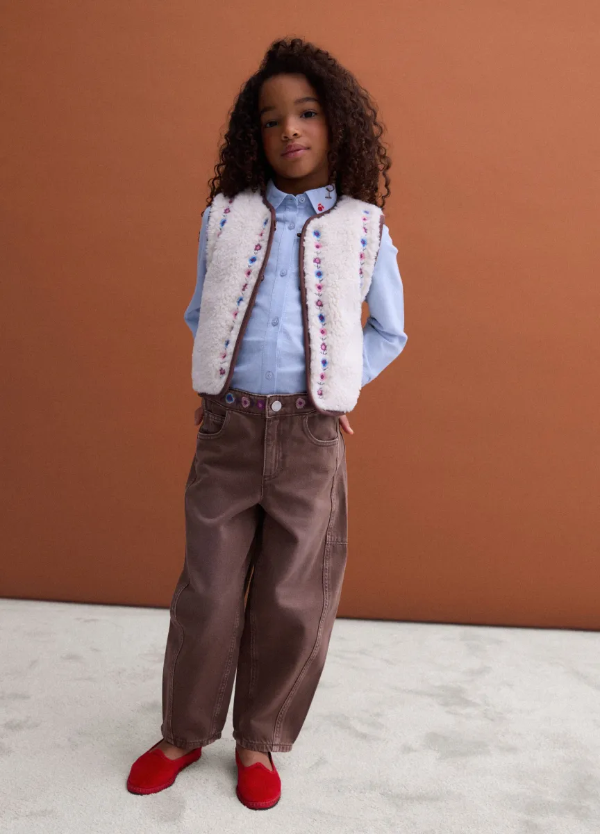 Jeans marroni in puro cotone balloon fit ricamati