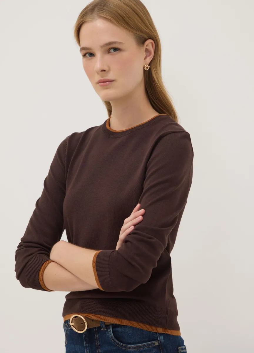 Maglia marrone in misto viscosa a maniche lunghe