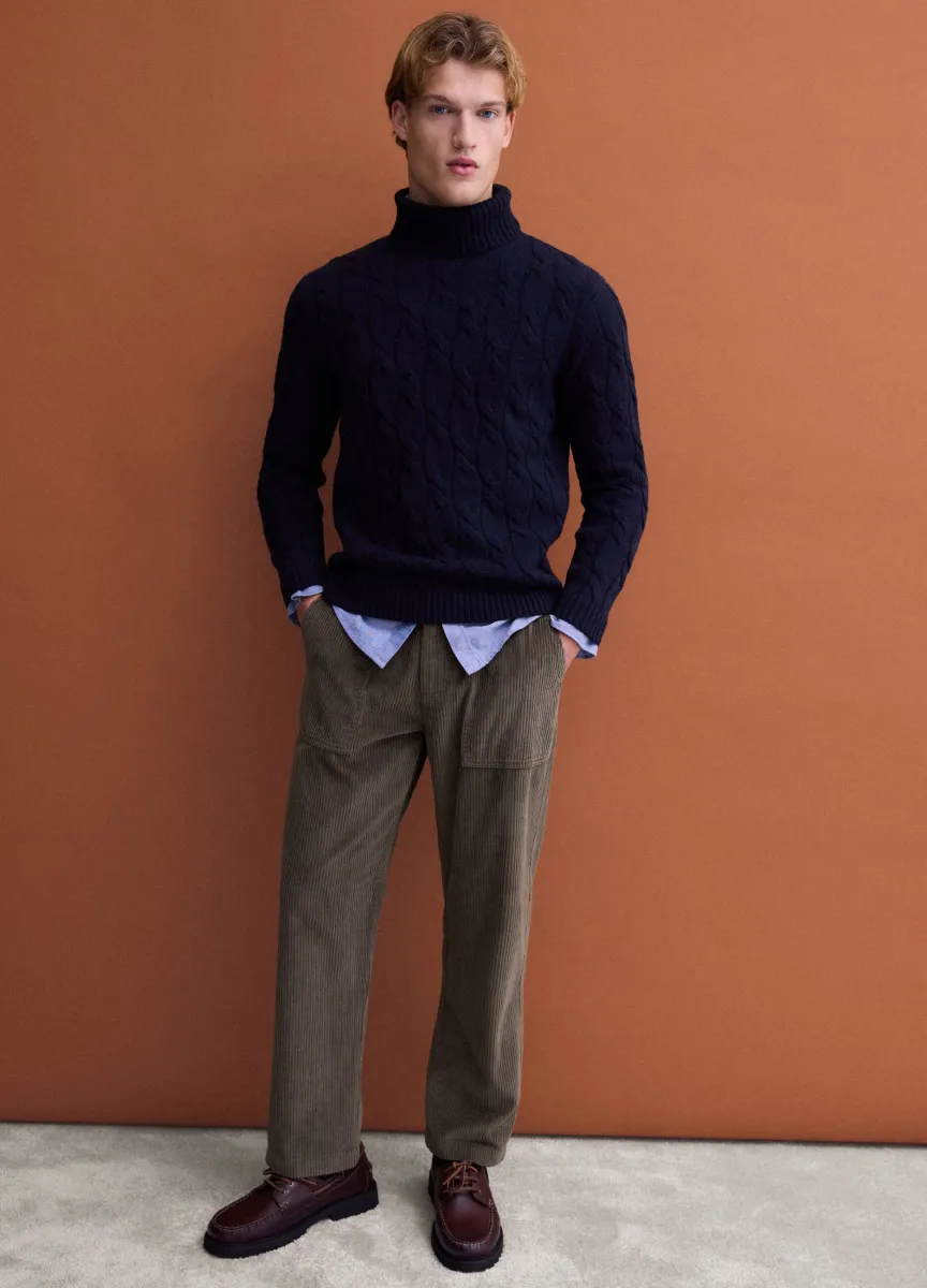 Pantaloni verdi in puro cotone a coste carrot fit