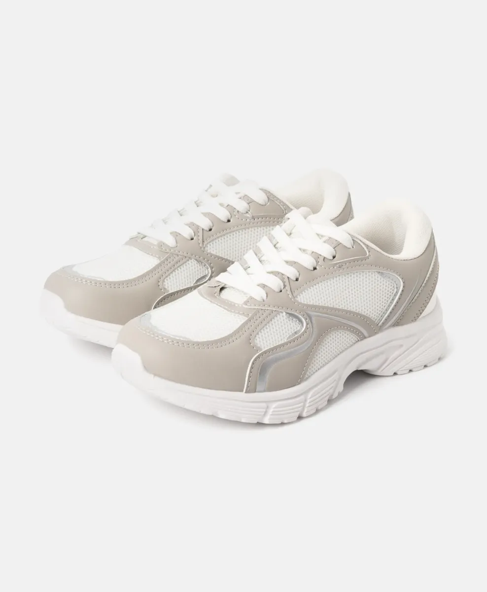 scarpe sportive da bambino chiare
