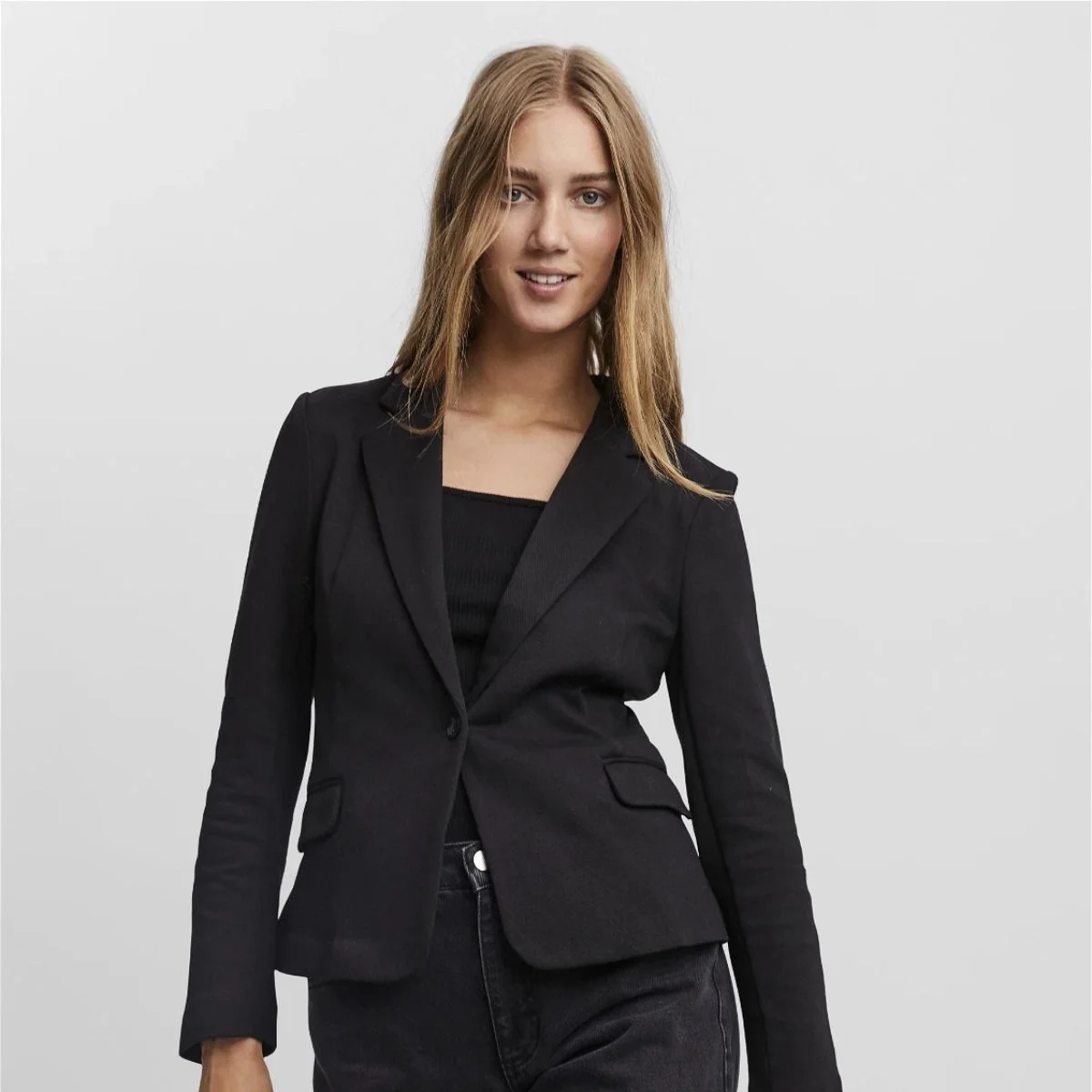 Blazer giacca da donna nera monopetto Vero Moda