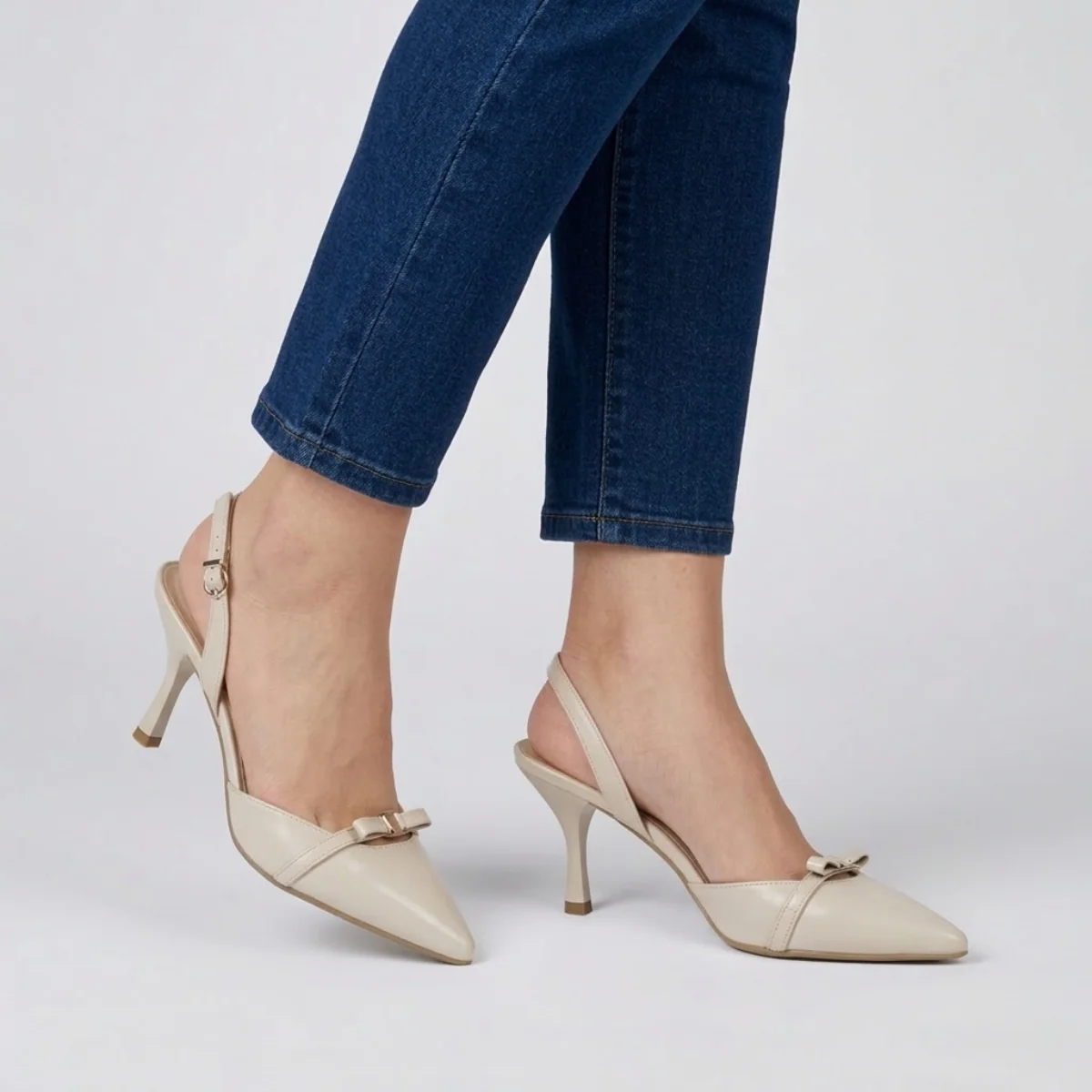 Décolleté donna bianco off-white effetto vernice tacco 7,5 Swish Jeans
