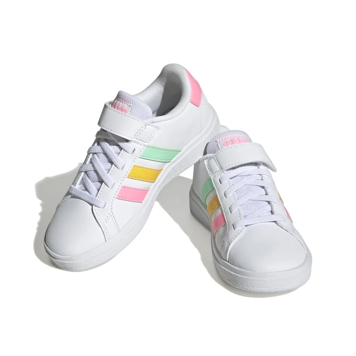 Sneakers bianche da bambina con strisce arcobaleno adidas Grand Court 2.0 El K
