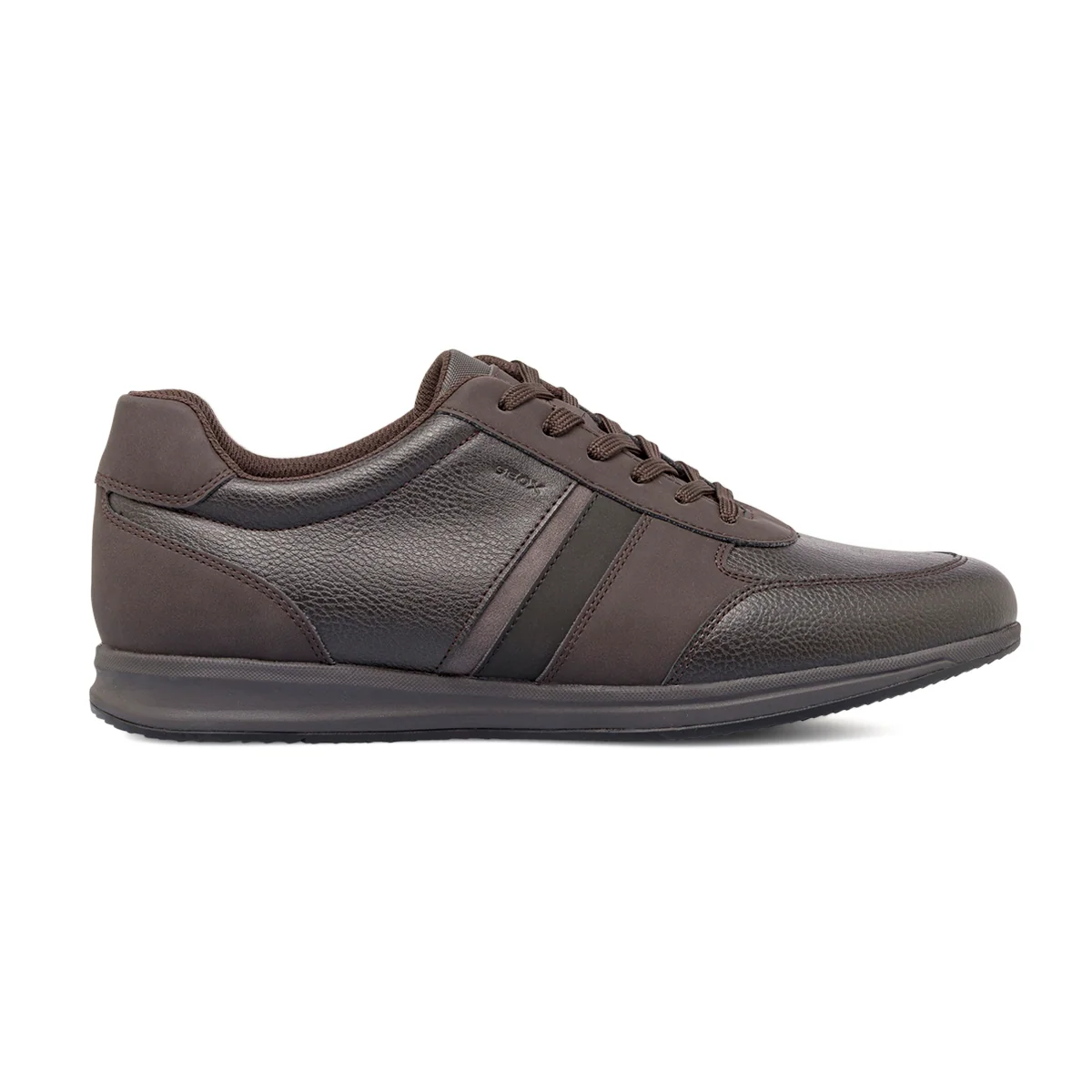 Sneakers da uomo marroni con suola traspirante e impermeabile Geox