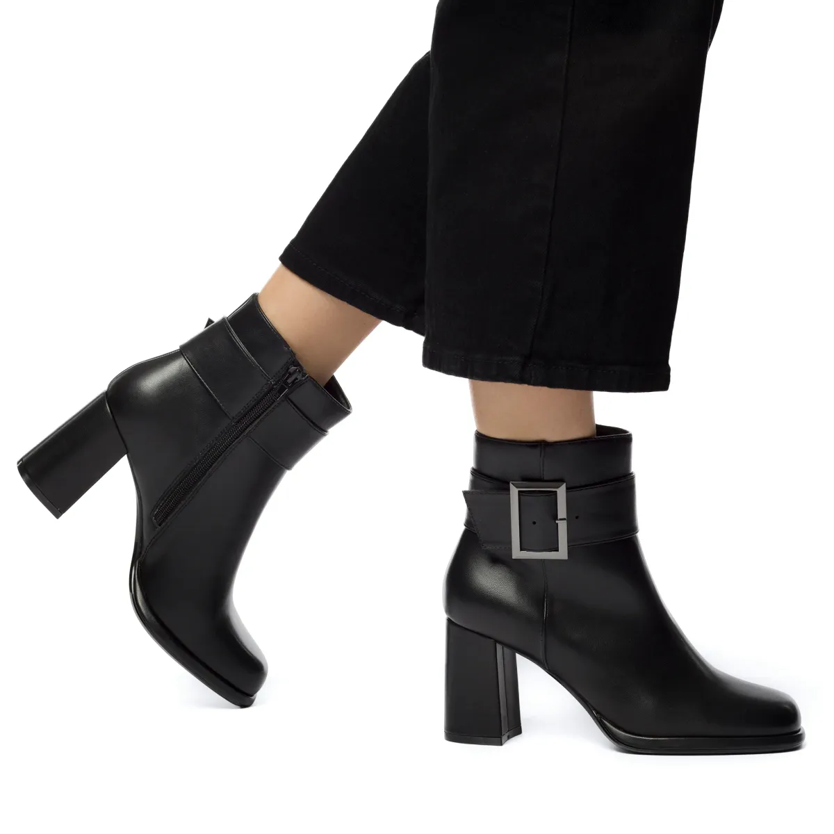 Stivaletti neri da donna con tacco a blocco 9 cm e maxi fibbia Swish Jeans