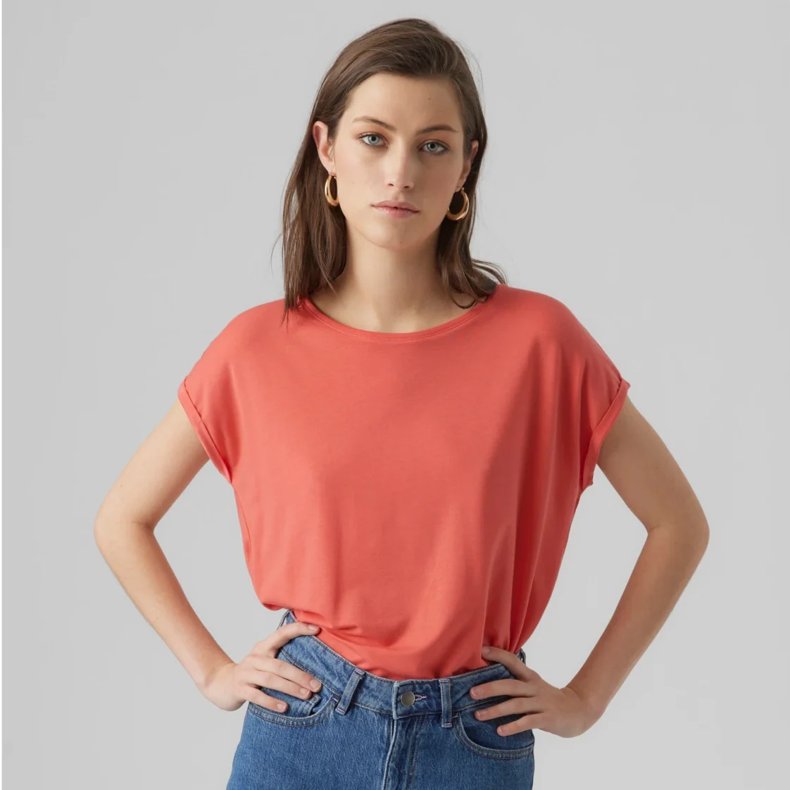 T-shirt da donna color corallo Vero Moda