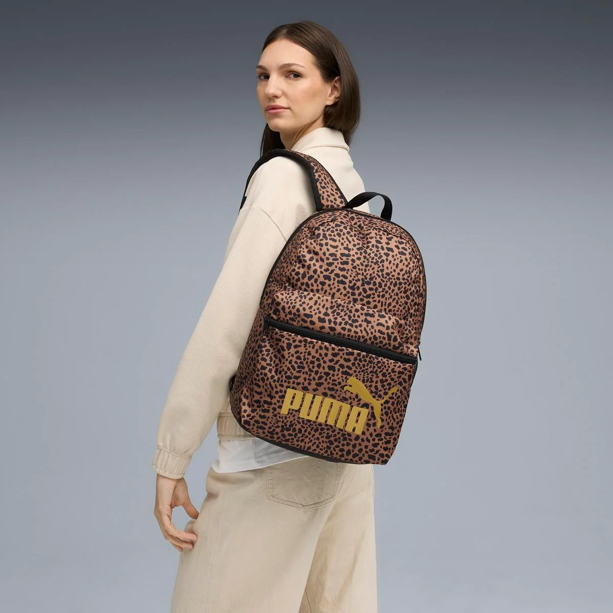 Zaino con fantasia animalier leopardata da Donna Puma
